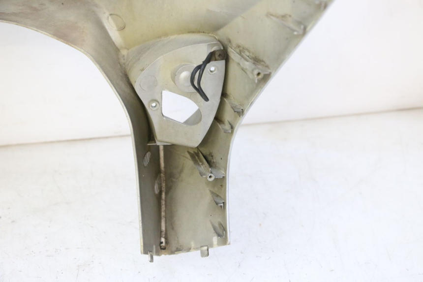 photo de FRONT FAIRING KYMCO GRAND DINK 125 (2002 - 2007) - Surface and material condition