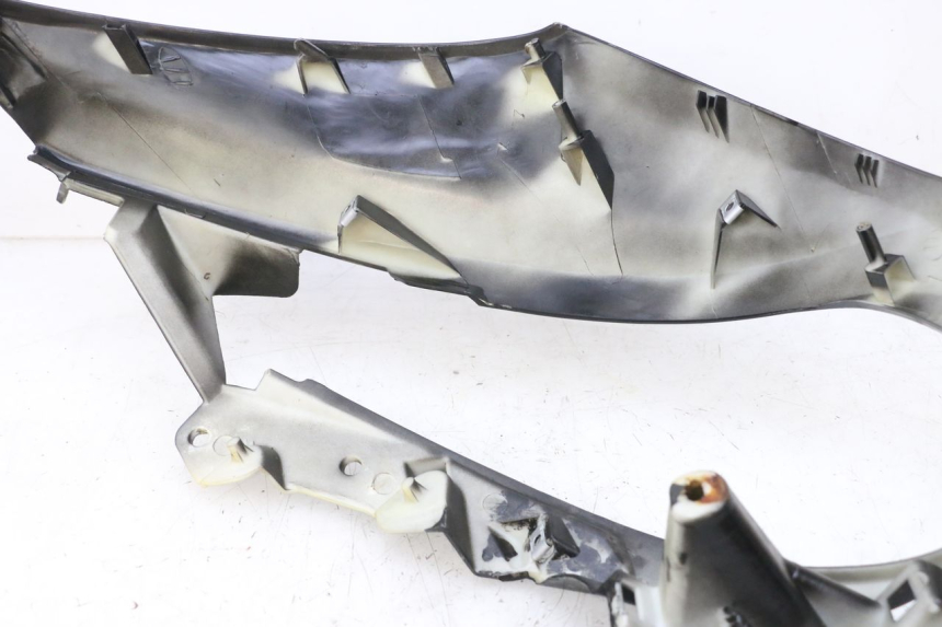 photo de FRONT FAIRING JM MOTORS GTS 125 (2015 - 2019) - Zoom on usage condition