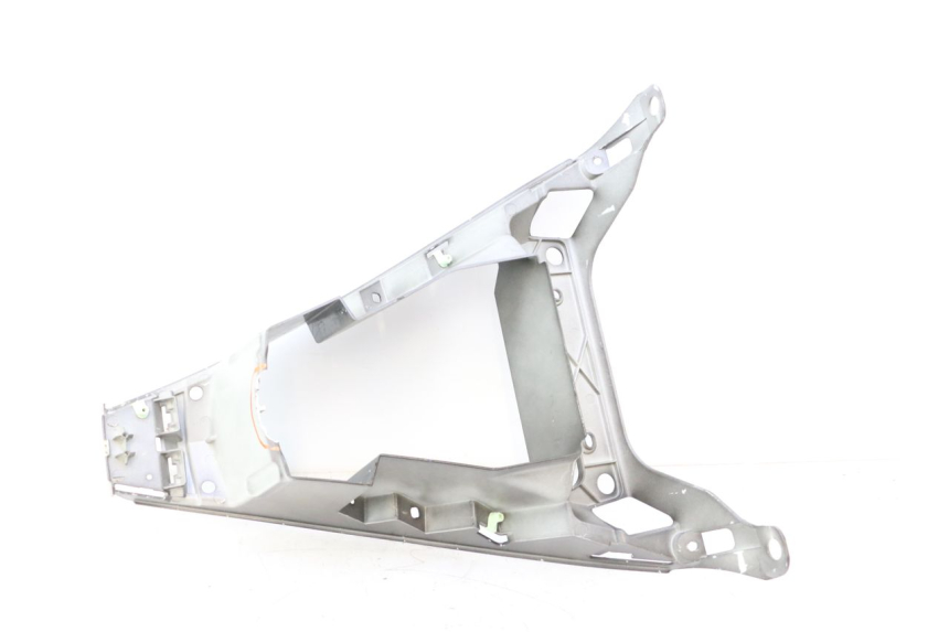 photo de LOWER FRONT FAIRING PEUGEOT CITYSTAR 2T 50 (2018 - 2021) - Technical close-up