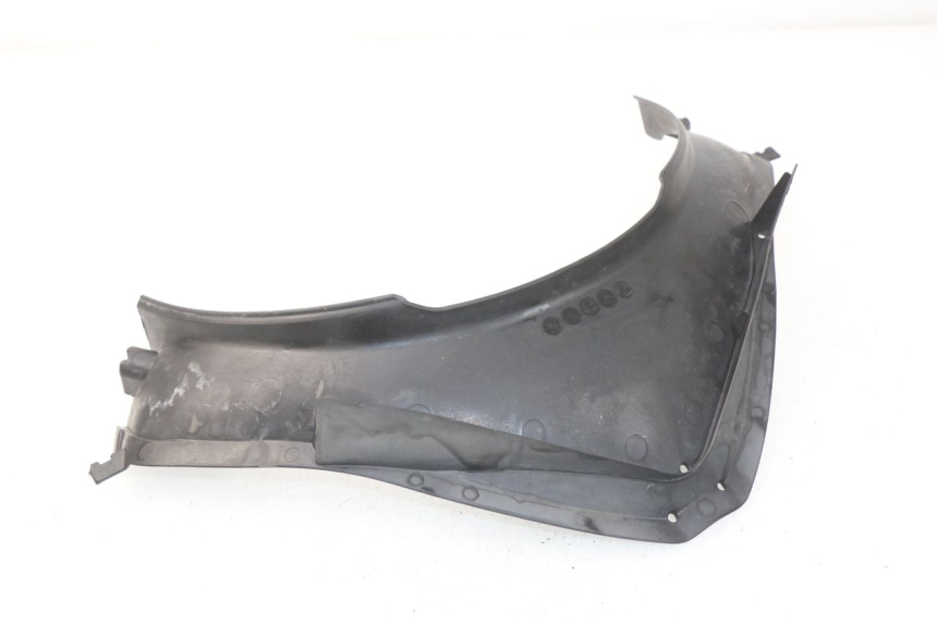 photo de LOWER FRONT PANEL KYMCO DINK STREET 125 (2009 - 2014) - Zoom on usage condition