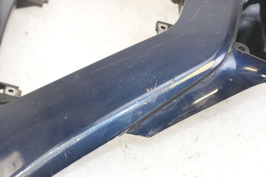 photo de LOWER FRONT FAIRING  PIAGGIO MP3 LT 300 (2010 - 2016) - Alternative perspective