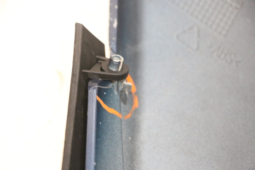 photo de LOWER FRONT FAIRING  PIAGGIO MP3 RL 250 (2006 - 2010) - Checked used part