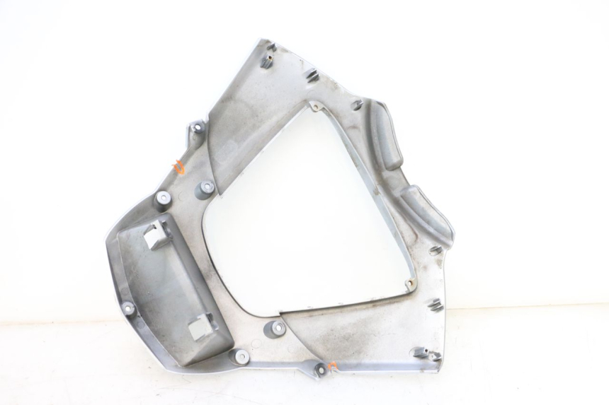 photo de LOWER FRONT FAIRING  PIAGGIO MP3 125 (2006 - 2014) - Technical close-up