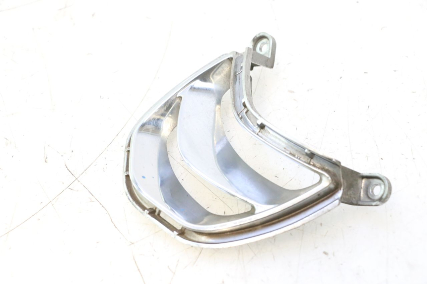 photo de LOWER FRONT FAIRING  KYMCO LIKE 4T 50 (2019 - 2025) - Zoom on usage condition