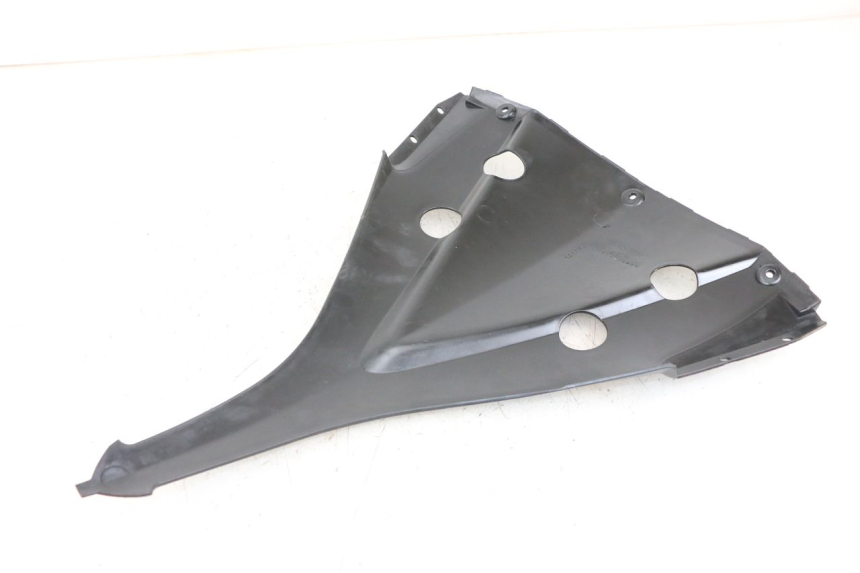 photo de INNER FRONT PANEL QUADRO 3D S 350 (2013 - 2018) - Zoom on usage condition