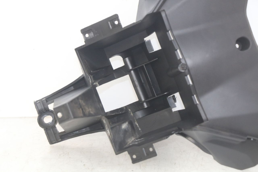 photo de INNER FRONT PANEL NECO ALEXONE 125 (2017 - 2024) - Fixing points details