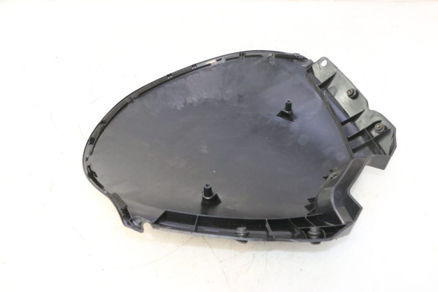 photo de INNER FRONT PANEL SUZUKI BURGMAN 125 (2007 - 2014) - Technical close-up