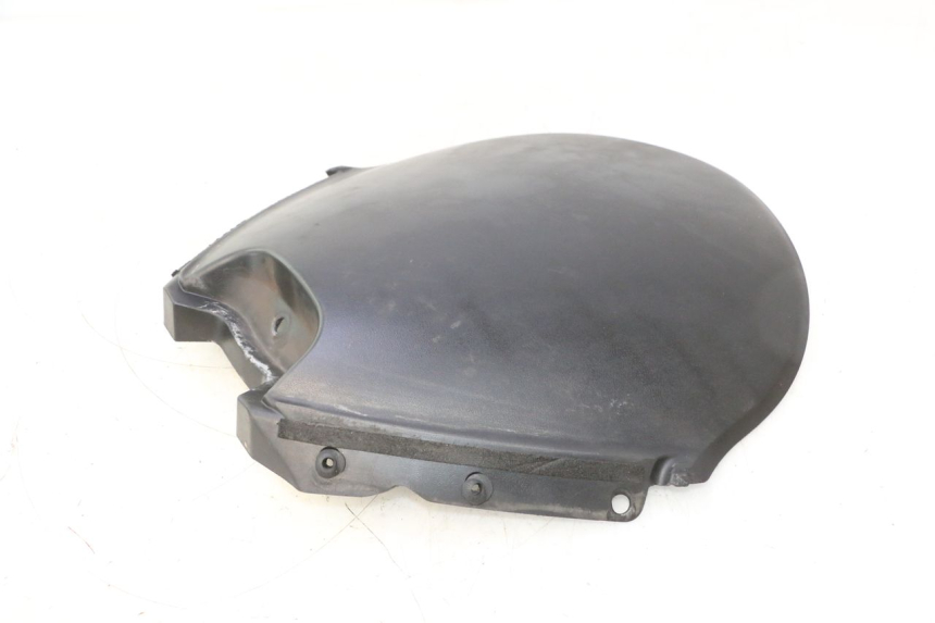 photo de INNER FRONT PANEL SUZUKI BURGMAN 125 (2007 - 2014) - Fixing points details