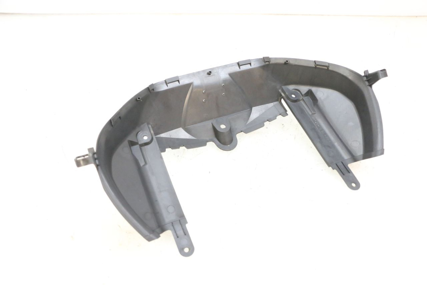 photo de INNER FRONT FAIRING SUZUKI BURGMAN EXECUTIVE ABS 650 (2006 - 2012) - Component detail