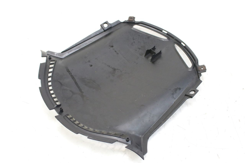 photo de INNER FRONT PANEL HONDA FES S-WING SWING ABS 125 (2007 - 2015) - Technical close-up