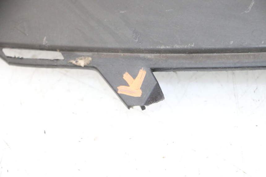 photo de INNER FRONT FAIRING GILERA NEXUS 300 (2008 - 2013) - Zoom on usage condition