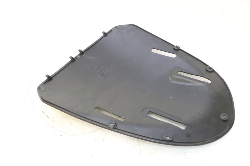 photo de INNER FRONT FAIRING GILERA GP 800 (2007 - 2013) - Alternative perspective