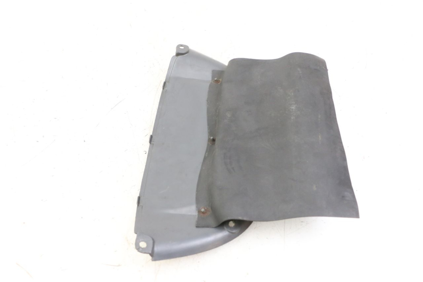 photo de INNER FRONT FAIRING HONDA CBR F 1000 (1993 - 1996) - Alternative perspective