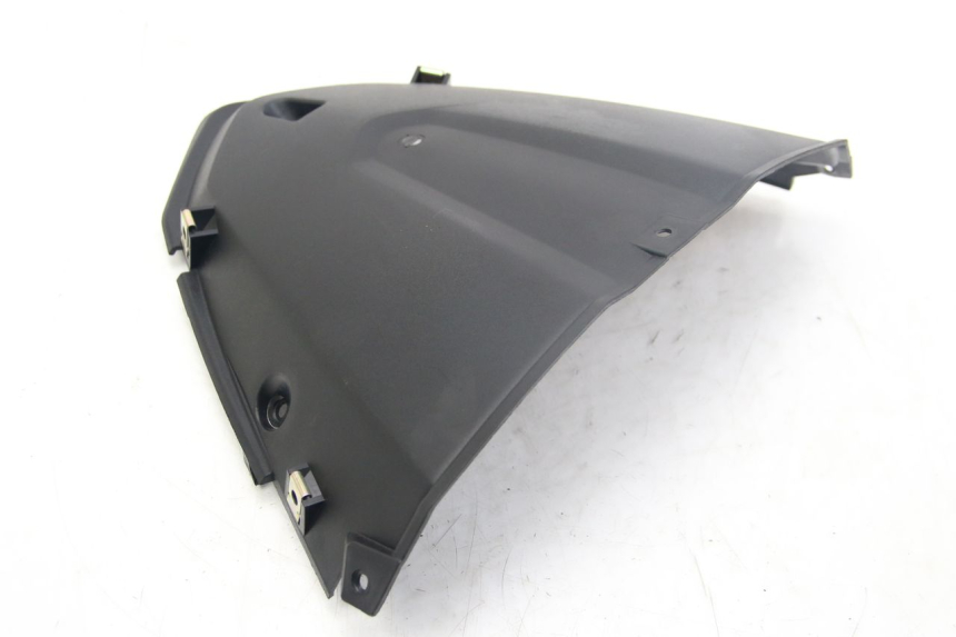 photo de INNER FRONT PANEL SYM JET 4 4T 50 (2018 - 2021) - Zoom on usage condition