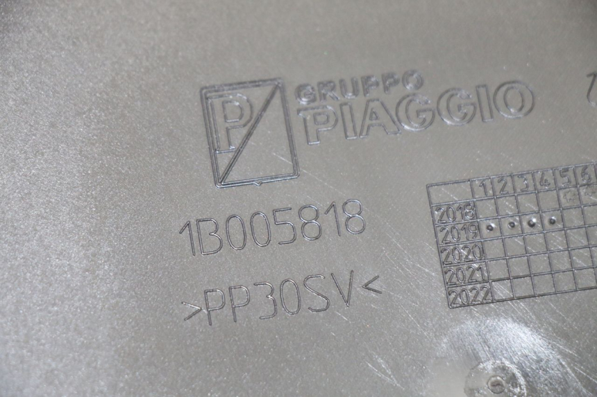 photo de INNER FRONT FAIRING PIAGGIO MP3 HPE 350 (2018 - 2020) - Product overview