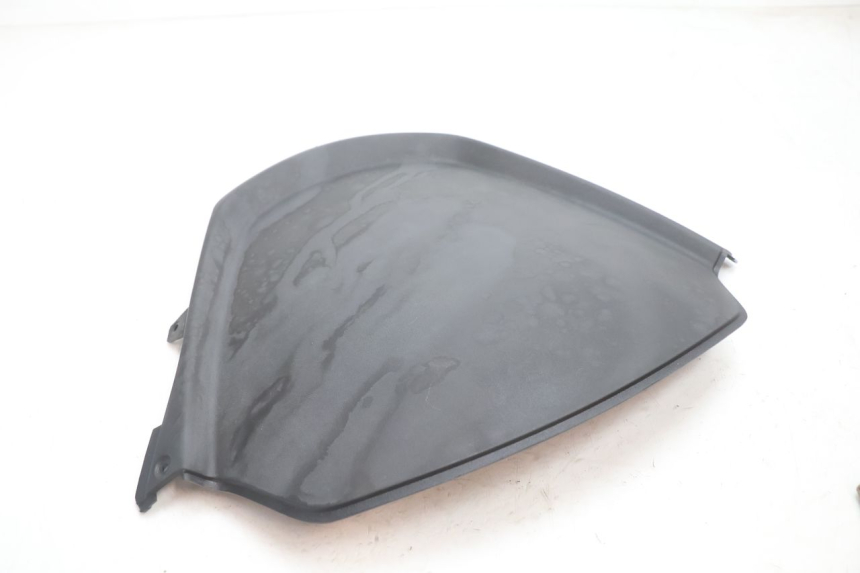 photo de INNER FRONT FAIRING PIAGGIO MP3 LT 300 (2010 - 2016) - Zoom on usage condition