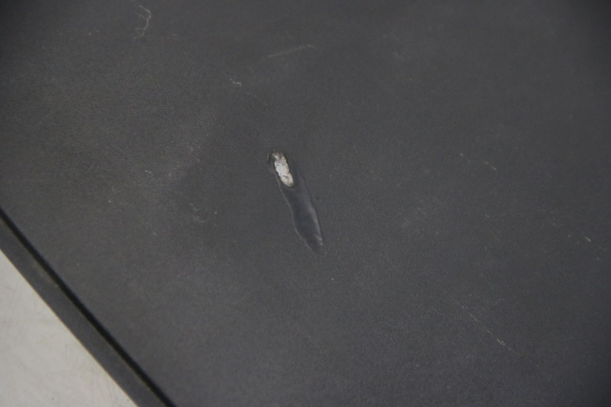 photo de INNER FRONT PANEL PIAGGIO MP3 125 (2006 - 2014) - Surface and material condition