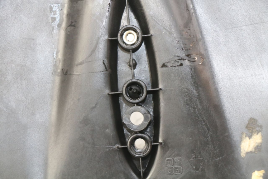 photo de INNER FRONT PANEL GILERA NEXUS 125 (2009 - 2013) - Technical close-up