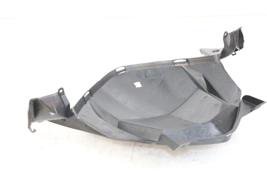 photo de INNER FRONT PANEL PEUGEOT SATELIS 125 (2006 - 2009) - Component detail