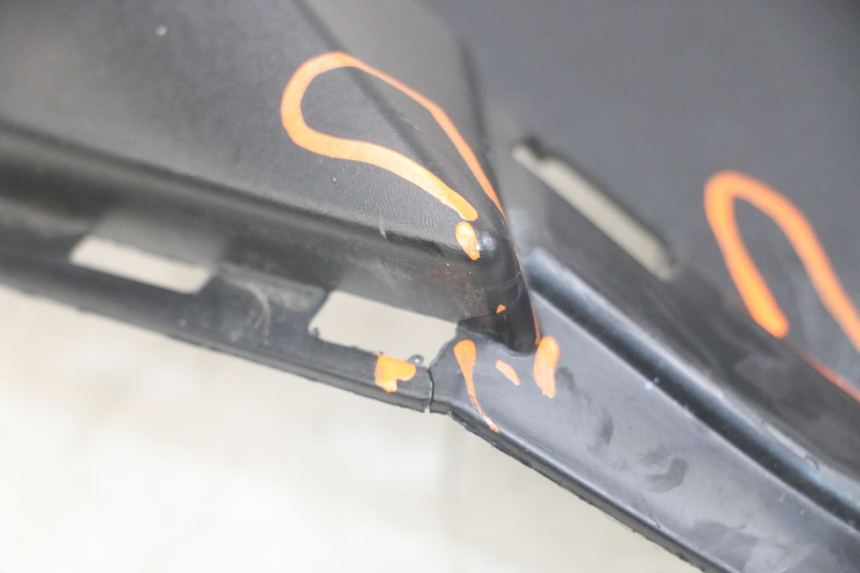 photo de INNER FRONT PANEL YAMAHA XMAX X-MAX ABS 125 (2017 - 2020) - Fixing points details