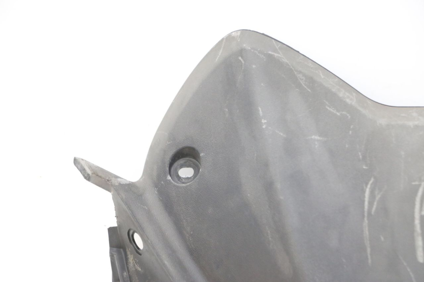 photo de INNER FRONT PANEL YAMAHA X-MAX XMAX ABS 250 (2010 - 2012) - Fixing points details