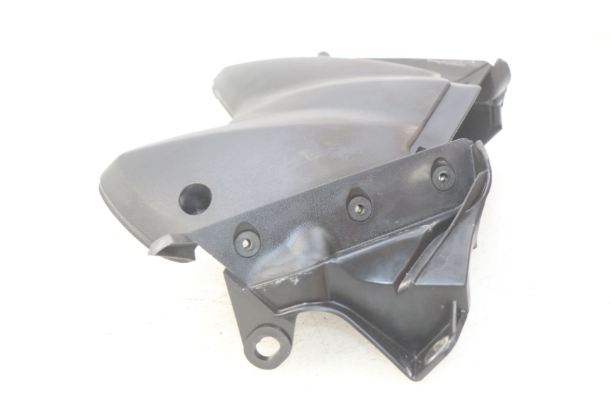 photo de INNER FRONT PANEL YAMAHA X-MAX XMAX 125 (2010 - 2013) - Technical close-up
