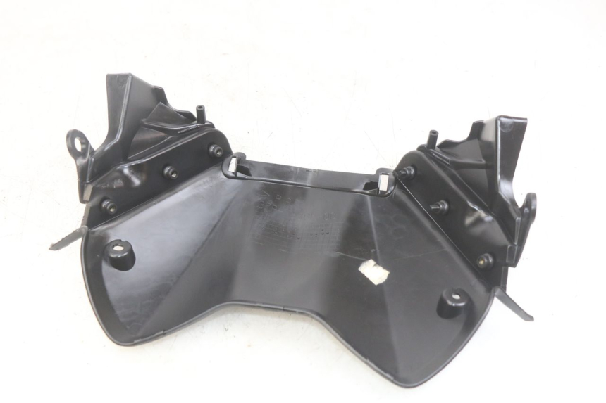 photo de INNER FRONT PANEL YAMAHA X-MAX XMAX 125 (2010 - 2013) - Technical close-up