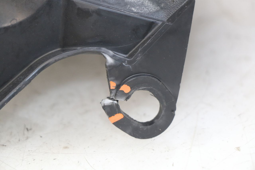 photo de INNER FRONT PANEL YAMAHA X-MAX XMAX 125 (2010 - 2013) - Alternative perspective