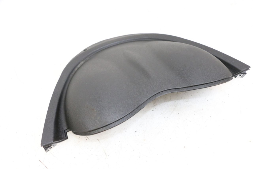 photo de INNER FRONT PANEL PIAGGIO XEVO - X EVO 125 (2007 - 2017) - Zoom on usage condition