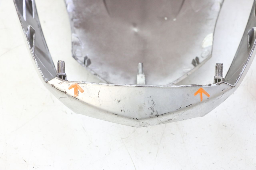 photo de FRONT FAIRING PEUGEOT KISBEE 2T 50 (2010 - 2017) - Zoom on usage condition