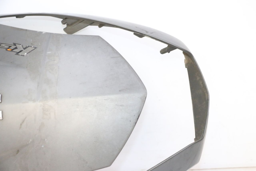 photo de FRONT FAIRING PEUGEOT KISBEE 2T 50 (2010 - 2017) - Distinctive features