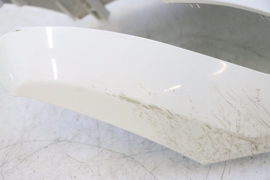 photo de FRONT FAIRING PEUGEOT KISBEE 2T 50 (2010 - 2017) - Detailed visual inspection