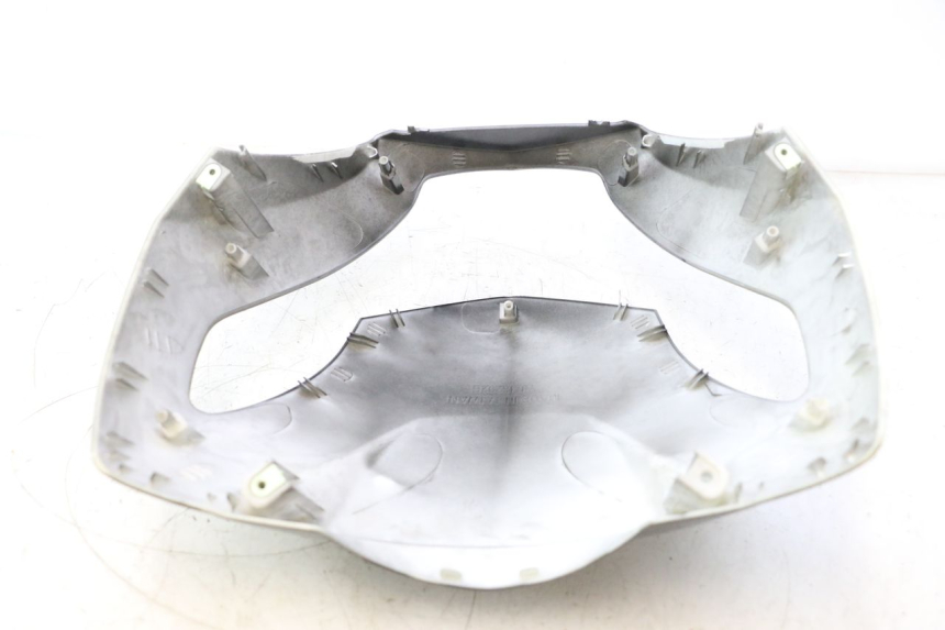 photo de FRONT PANEL PEUGEOT KISBEE 4T 50 (2010 - 2017) - Surface and material condition