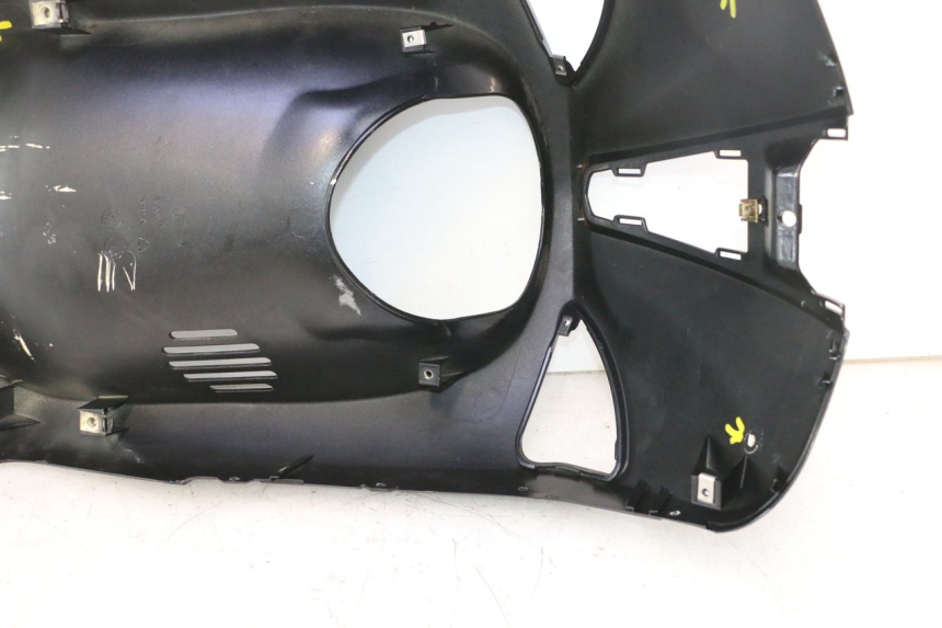 photo de FRONT FAIRING PIAGGIO LIBERTY 125 (1998 - 2008) - Component detail