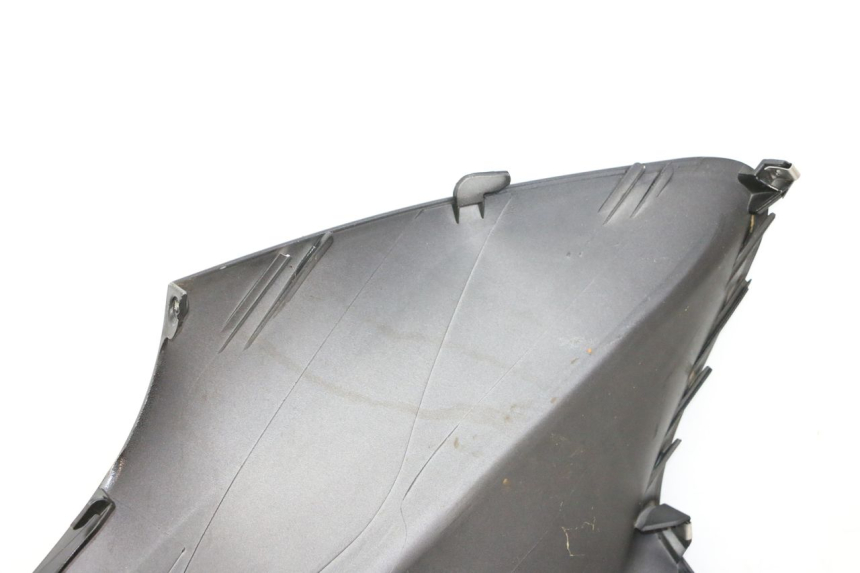 photo de FRONT FAIRING PIAGGIO MP3 LT 300 (2010 - 2016) - Zoom on usage condition