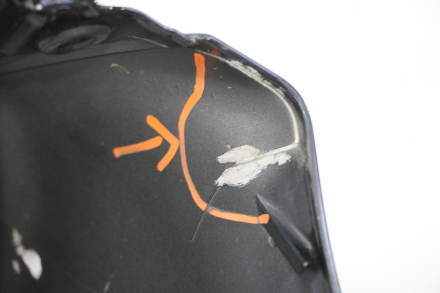 photo de FRONT FAIRING PIAGGIO MP3 LT 300 (2010 - 2016) - Alternative perspective