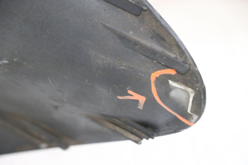 photo de FRONT FAIRING PIAGGIO MP3 125 (2006 - 2014) - Alternative angle