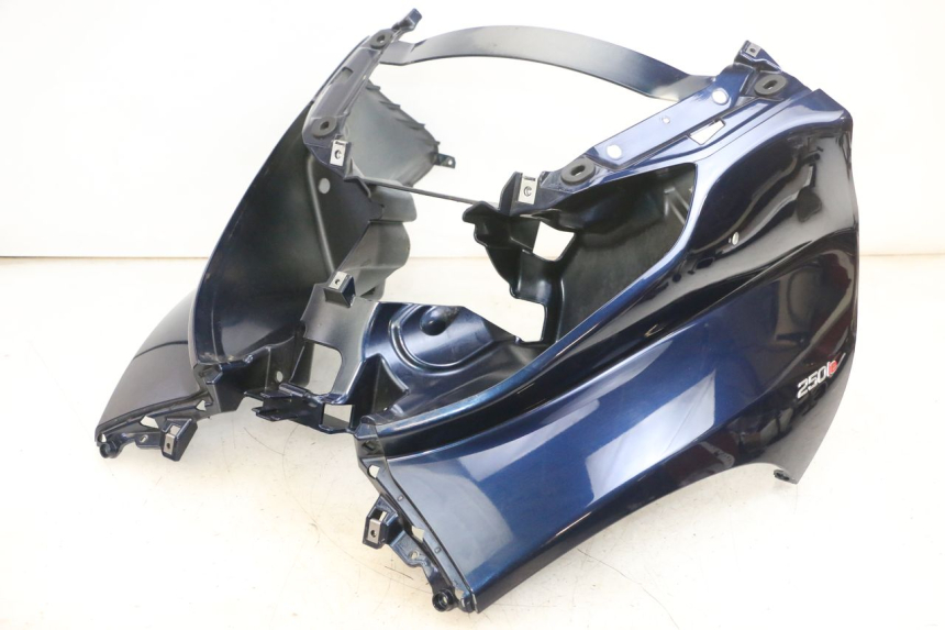 photo de FRONT FAIRING PIAGGIO MP3 RL 250 (2006 - 2010) - Additional view of the item