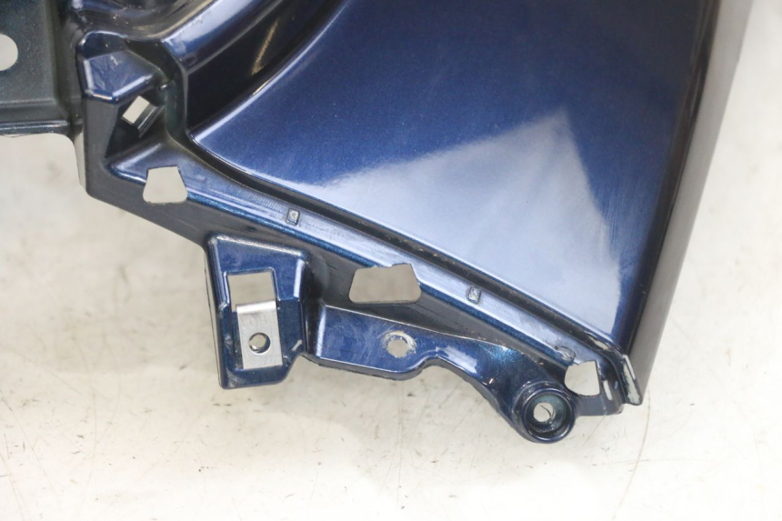 photo de FRONT FAIRING PIAGGIO MP3 RL 250 (2006 - 2010) - Zoom on usage condition