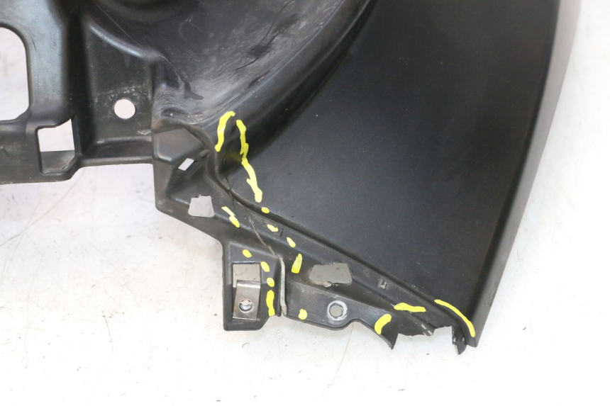photo de FRONT FAIRING PIAGGIO MP3 500 (2016 - 2018) - Zoom on usage condition