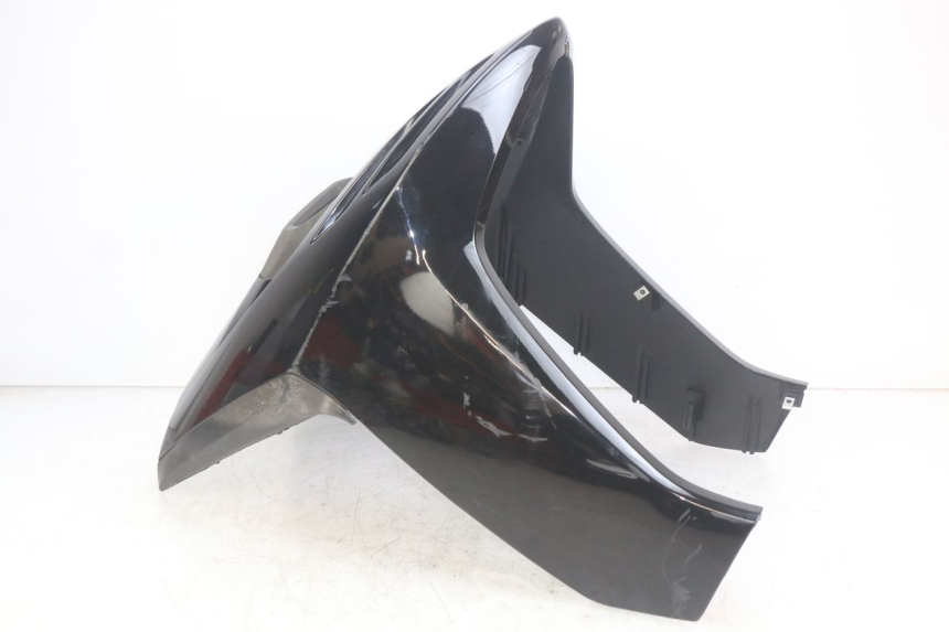 photo de FRONT FAIRING PIAGGIO NEW TYPHOON 50 (2010 - 2017) - Detailed visual inspection
