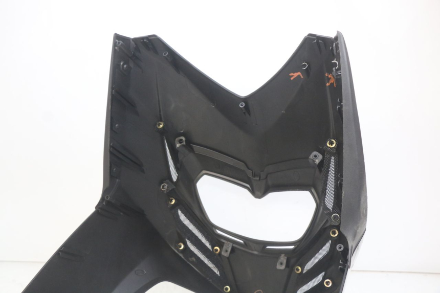 photo de FRONT FAIRING PIAGGIO NEW TYPHOON 50 (2010 - 2017) - Zoom on usage condition