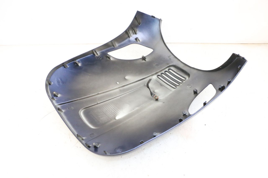 photo de FRONT FAIRING JM MOTORS OLDIES GT 4T 50 (2018 - 2025) - Technical close-up