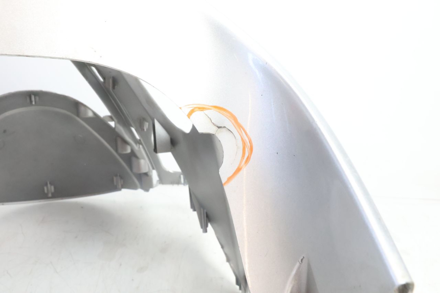 photo de FRONT FAIRING DAELIM S2 125 (2006 - 2007) - Detailed visual inspection