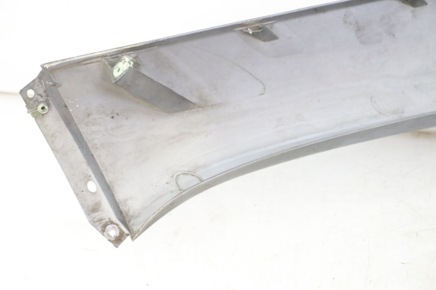 photo de FRONT FAIRING PEUGEOT SATELIS 250 (2006 - 2012) - Surface and material condition