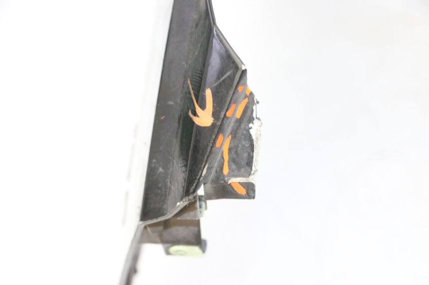 photo de FRONT FAIRING PEUGEOT SATELIS 125 (2006 - 2009) - Technical close-up