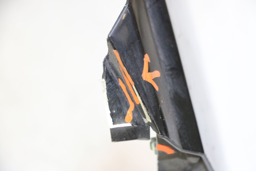 photo de FRONT FAIRING PEUGEOT SATELIS 125 (2006 - 2009) - Product overview