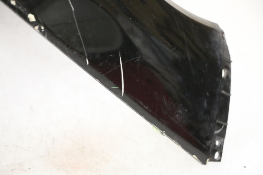 photo de FRONT FAIRING PEUGEOT SATELIS 125 (2006 - 2009) - Surface and material condition