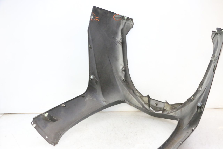 photo de FRONT FAIRING PEUGEOT SATELIS 125 (2006 - 2009) - Alternative perspective