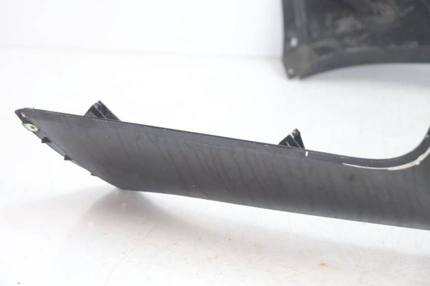 photo de FRONT FAIRING PEUGEOT SATELIS 125 (2006 - 2009) - Surface and material condition
